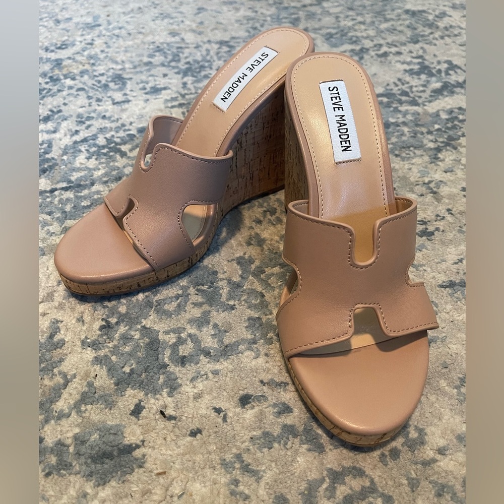 Steve Madden Mayson Wedges, Size 8
